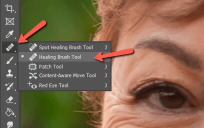 ابزار معمولی Healing Brush به شما امکان می دهد نقطه نمونه برداری را انتخاب کنید. ابزار Spot Healing Brush نقطه نمونه برداری را برای شما انتخاب می کند.   هر دو کار می کنند، اما با ابزار Healing Brush کمی کنترل بیشتری خواهید داشت